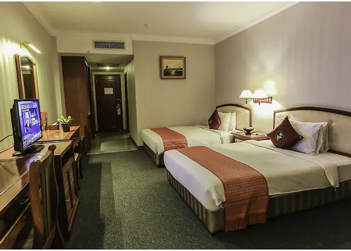 Angkor Howard Hotel 5*