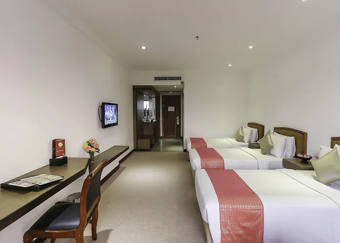 Angkor Howard Hotel 5*