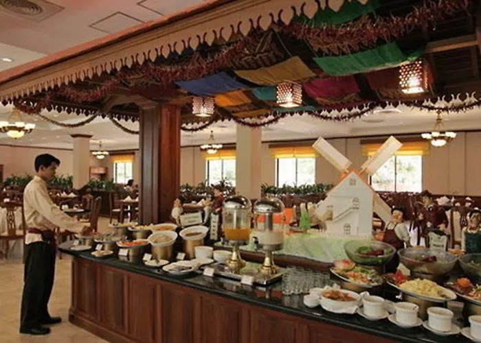 Angkor Howard Hotel 5*