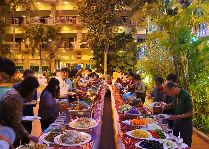 Angkor Howard Hotel 5*
