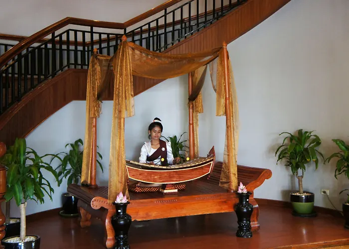 Hotel Angkor Howard